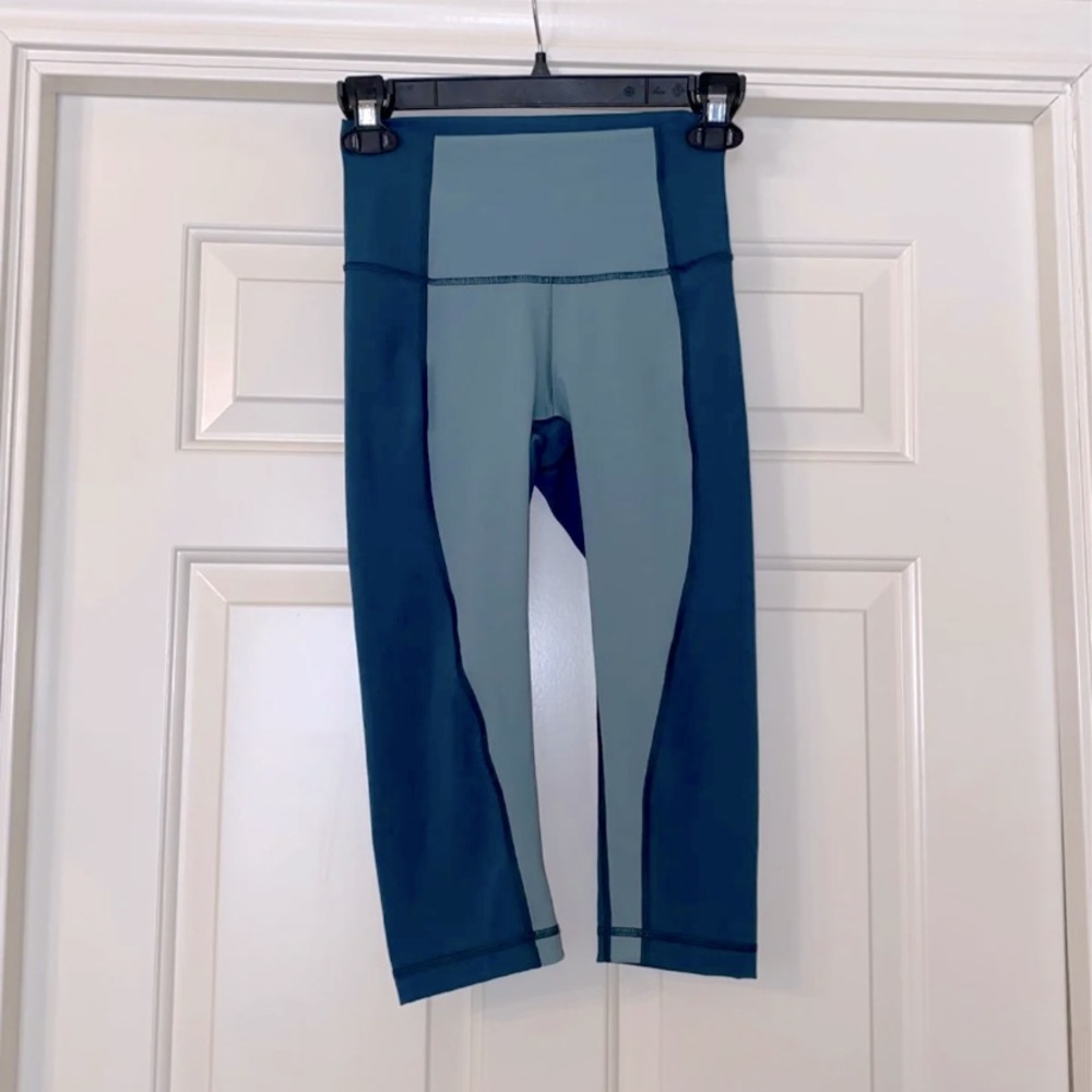 Lululemon Align 17” crop